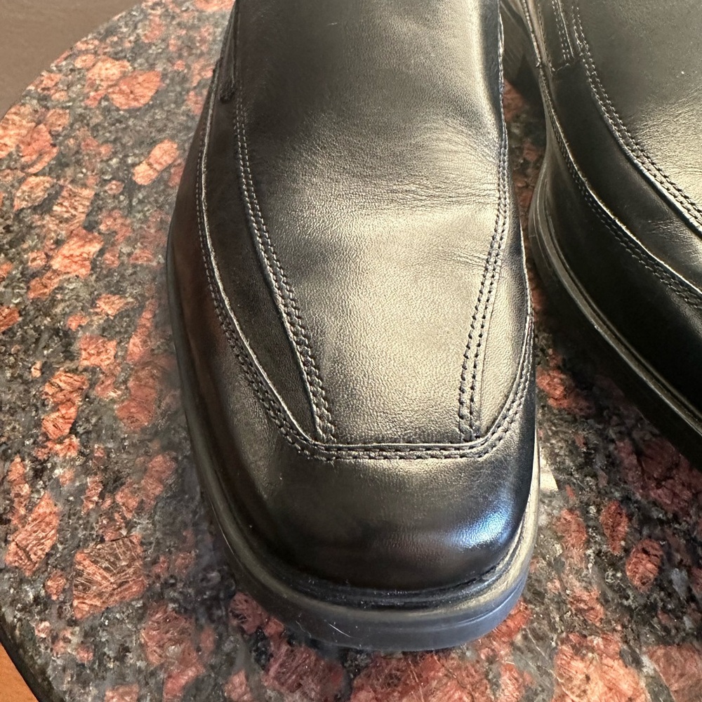 Men’s Black Leather Slip-On Loafers Size 11.5 Classic Dress Shoes Comfort Style - Picture 4 of 11